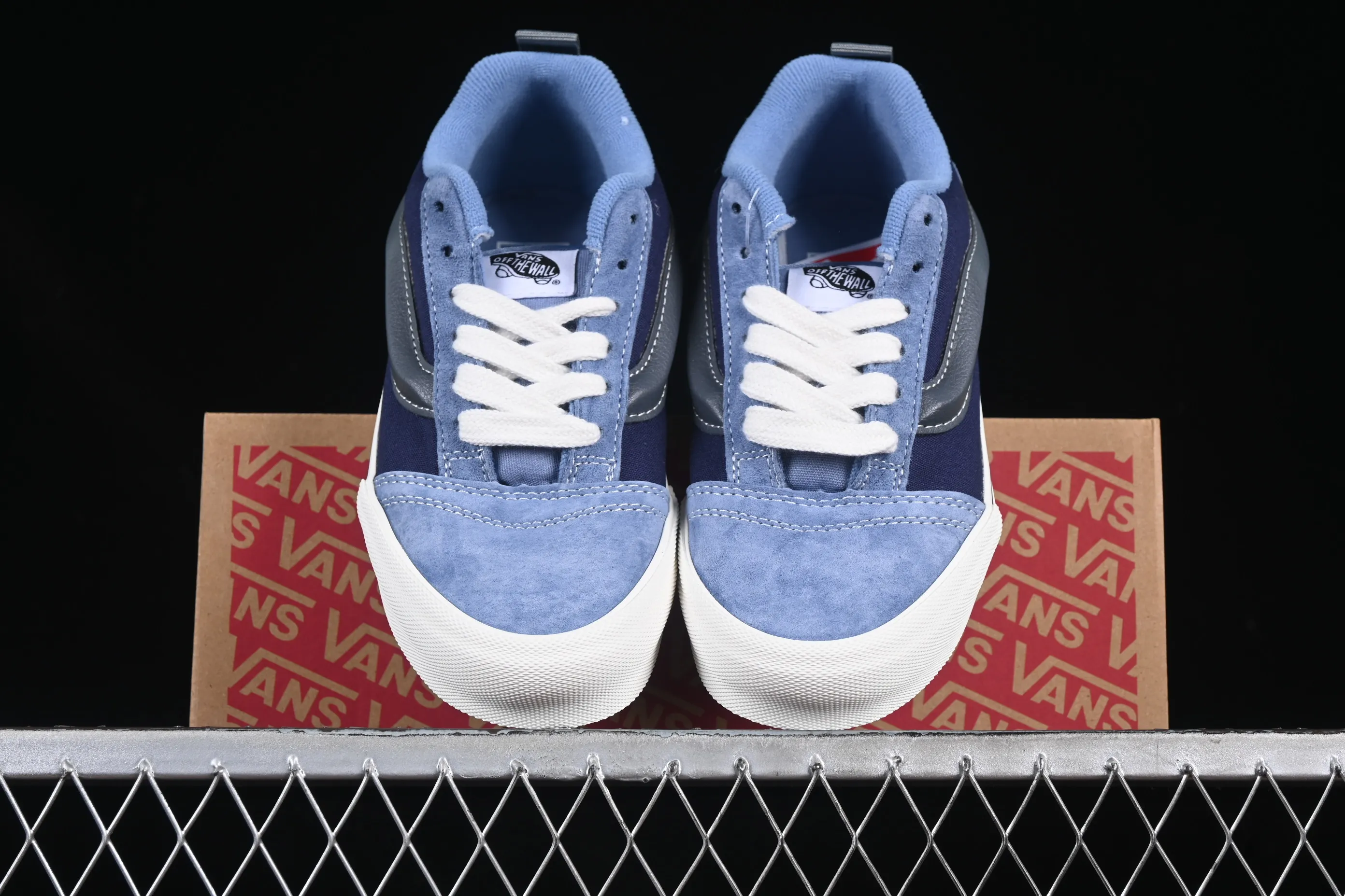All categories Vans Vans series Vans Low Vans low-top Vans Knu Skool Vans low-top retro casual fat bread shoes VN0009QCBLK